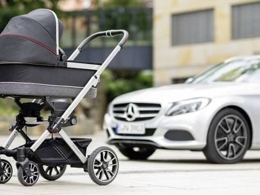 Коляска Mercedes-Benz AMG
