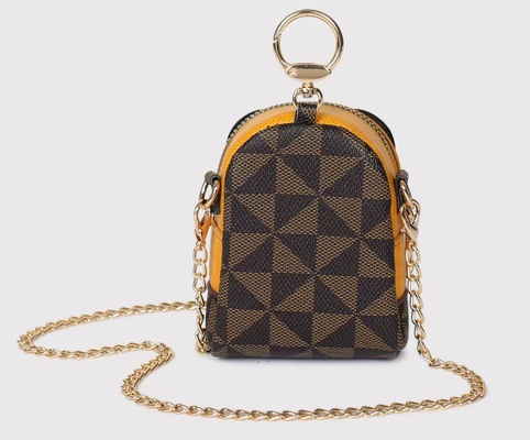 3 Аксессуары Сумочка коричневая 